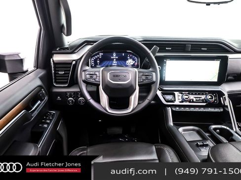 Used 2025 GMC Sierra 2500 Denali w/ Denali Reserve Package image 5