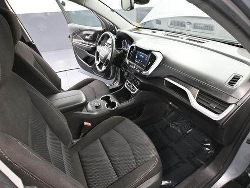 Used 2024 GMC Terrain SLE image 46