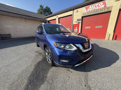 Used 2017 Nissan Rogue SL w/ SL Premium Package AWD/4WD image 13
