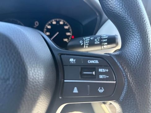 Certified 2024 Honda HR-V LX image 24