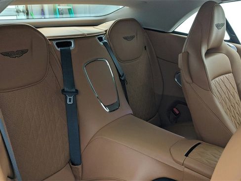 Used 2025 Aston Martin DB12 Volante image 15