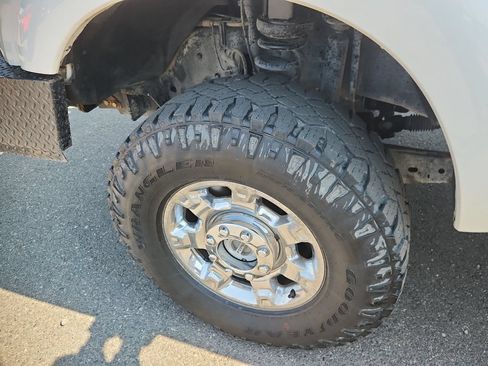 Used 2016 Ford F350 XLT w/ XTR Package AWD/4WD image 17