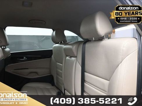 Used 2019 Kia Sorento EX FWD image 11