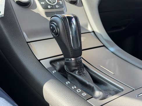 Used 2017 Ford Taurus SEL FWD image 22