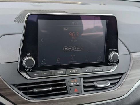 Used 2025 Nissan Altima 2.5 SV image 27