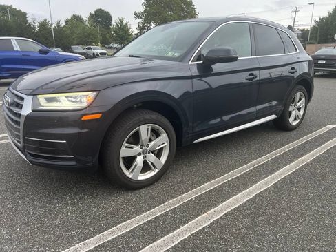 Used 2019 Audi Q5 2.0T Premium Plus w/ Premium Plus Package AWD/4WD image 1