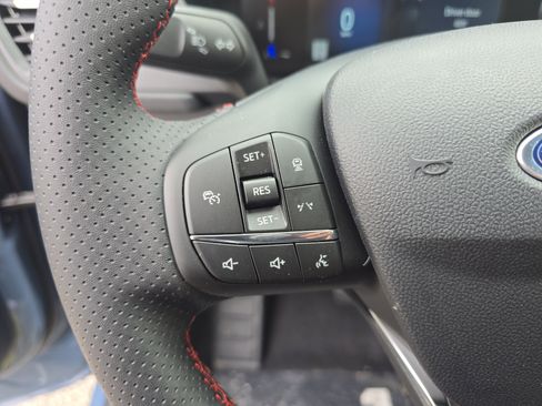 New 2026 Ford Escape ST-Line w/ Tech Pack #1 AWD/4WD image 17