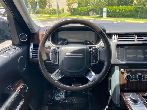 Used 2016 Land Rover Range Rover Supercharged AWD/4WD image 14