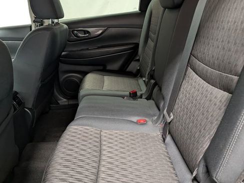 Used 2019 Nissan Rogue S w/ Special Edition Package AWD/4WD image 12