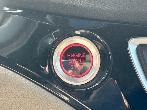Used 2017 Honda Pilot Elite image 25