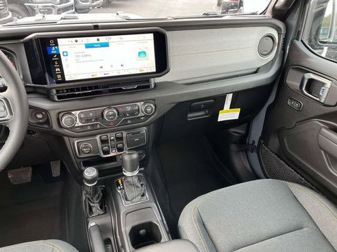 New 2026 Jeep Gladiator Sport image 11