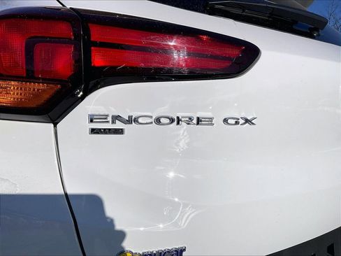 Used 2022 Buick Encore GX Preferred w/ Cold Weather Comfort Package image 26