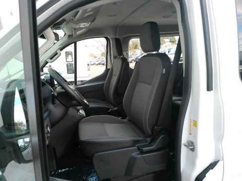 Used 2025 Ford Transit 350 XLT image 19