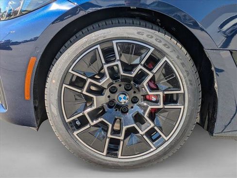 New 2026 BMW i4 xDrive40i image 10