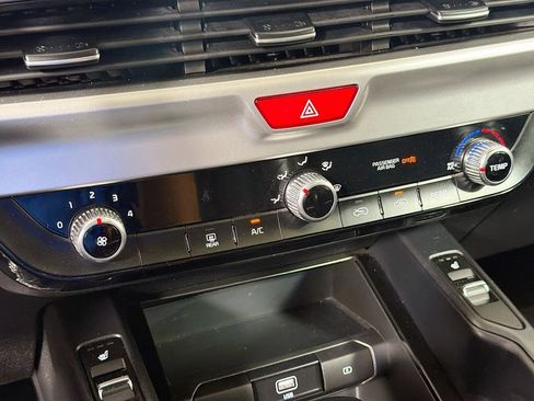 Used 2021 Kia Telluride S AWD/4WD image 17