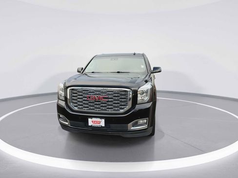 Used 2018 GMC Yukon Denali w/ Denali Ultimate Package image 3
