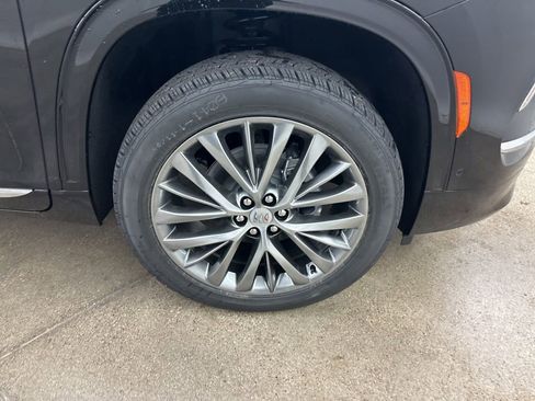 New 2026 Buick Enclave Avenir w/ Super Cruise Package AWD/4WD image 13