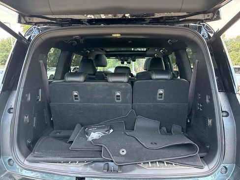 Used 2025 Nissan Armada PRO-4X w/ Pro-4X Premium Package AWD/4WD image 10