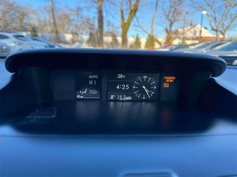 Used 2018 Subaru Forester 2.5i Limited image 27