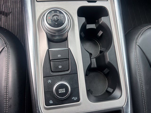 Used 2023 Ford Explorer XLT w/ Equipment Group 202A AWD/4WD image 31
