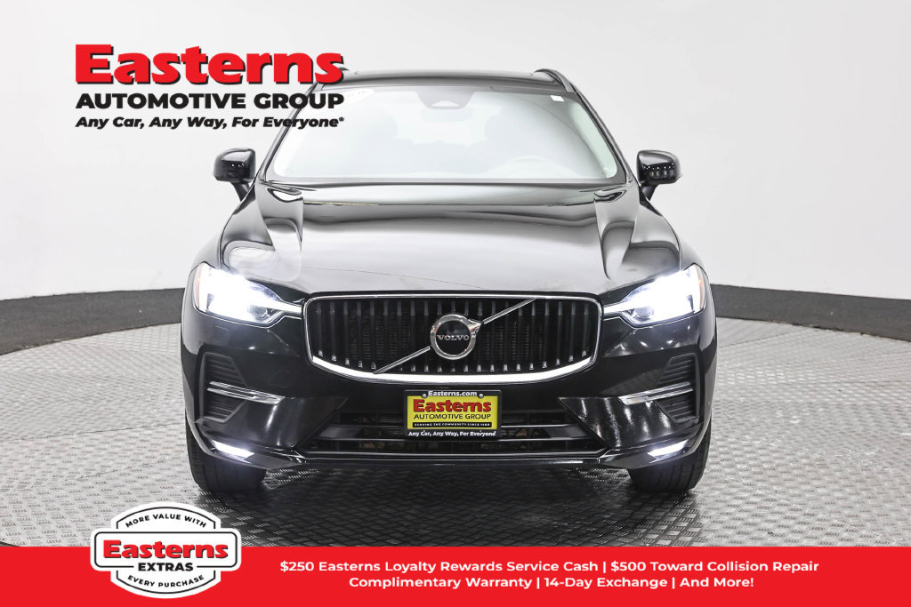 Used 2023 Volvo XC60 B5 Core FWD image 3
