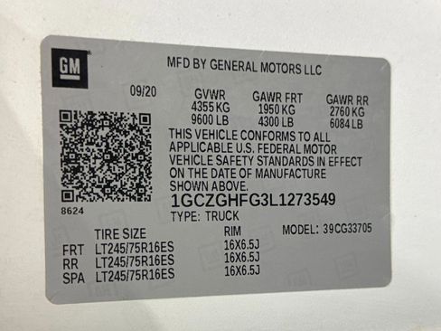 Used 2020 Chevrolet Express 3500 Extended w/ Driver Convenience Package RWD image 2
