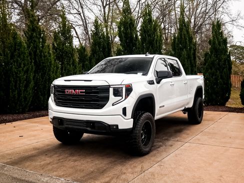 Used 2024 GMC Sierra 1500 Elevation image 5