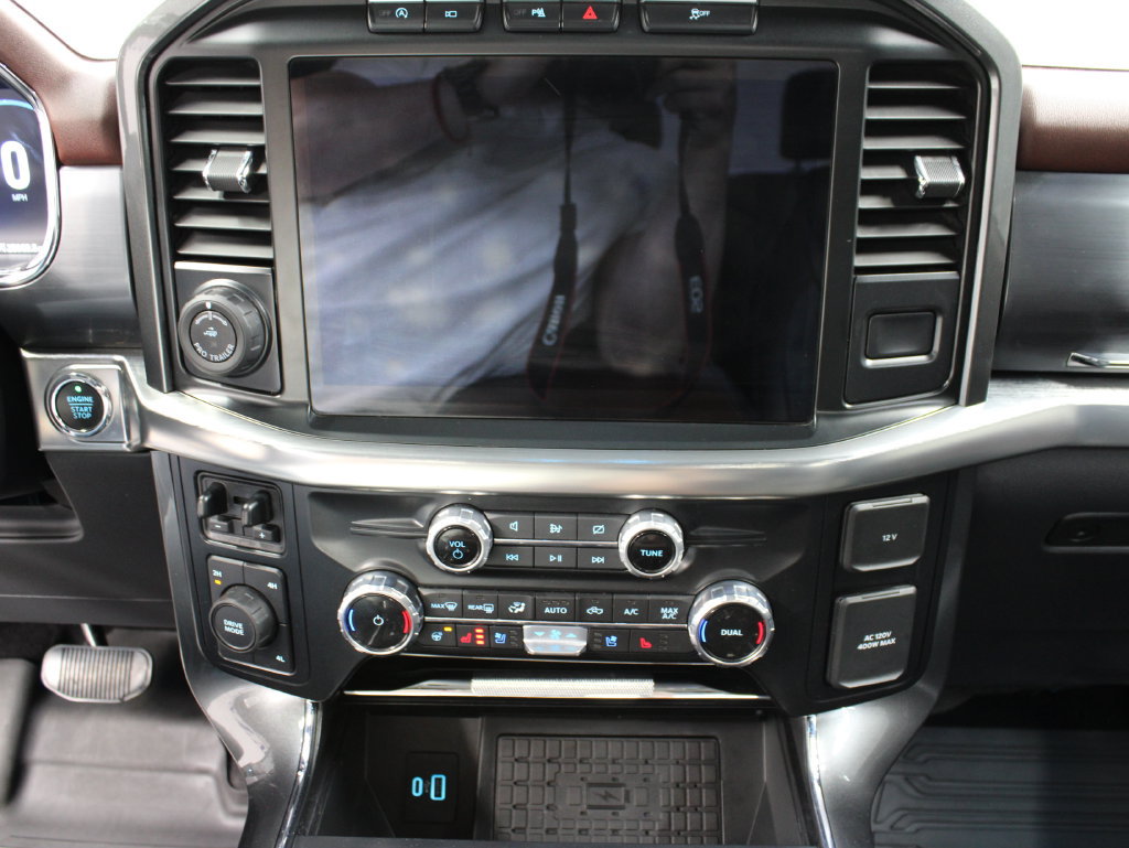Used 2023 Ford F150 Lariat w/ Equipment Group 502A High AWD/4WD image 14