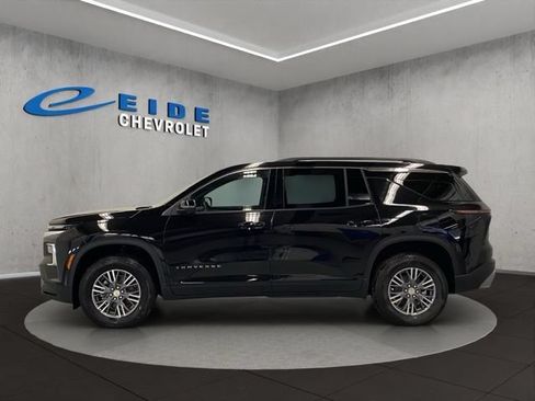 New 2026 Chevrolet Traverse LT w/ Driver Confidence Package AWD/4WD image 5