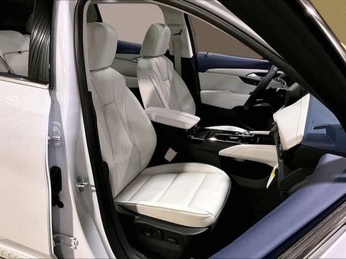 New 2026 Buick Envision Avenir image 12