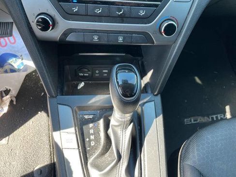 Used 2018 Hyundai Elantra SEL image 36