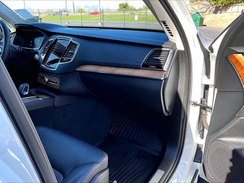 Used 2023 Volvo XC90 T8 Plus w/ Protection Package image 18