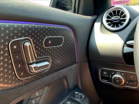 Certified 2025 Mercedes-Benz GLA 250 4MATIC image 24