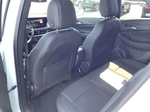 Used 2024 Buick Encore GX Preferred FWD image 22