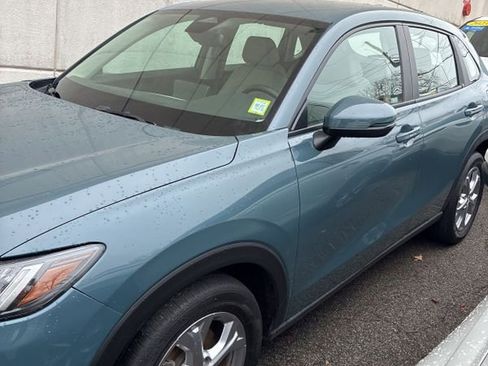 Certified 2024 Honda HR-V LX image 36