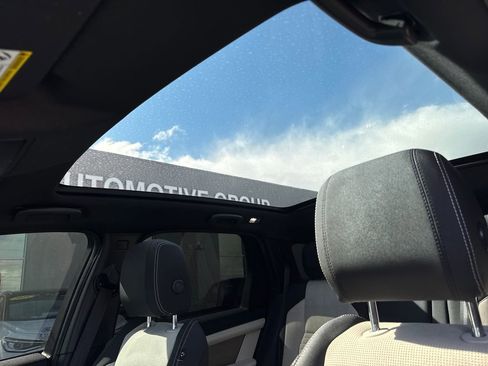 Used 2020 Land Rover Discovery Sport SE R-Dynamic AWD/4WD image 21