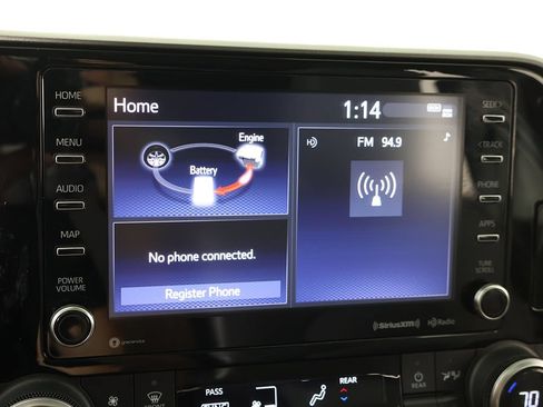Used 2022 Toyota Highlander XLE AWD/4WD image 50