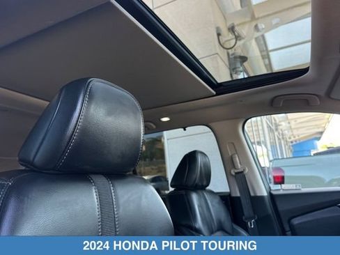 Certified 2024 Honda Pilot Touring image 21