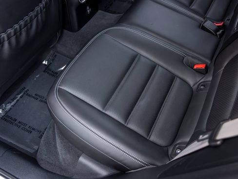 Certified 2023 Porsche Macan GTS AWD/4WD image 43