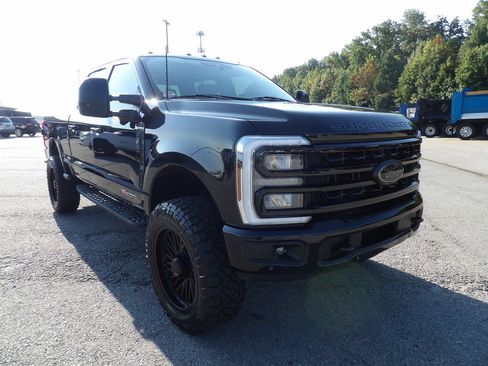 Used 2024 Ford F350 Lariat w/ Lariat Ultimate Package AWD/4WD image 11