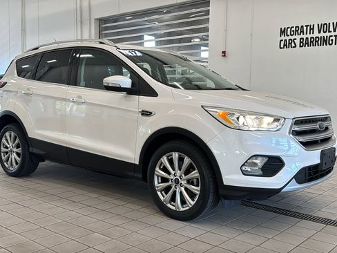 Used 2017 Ford Escape Titanium AWD/4WD image 3