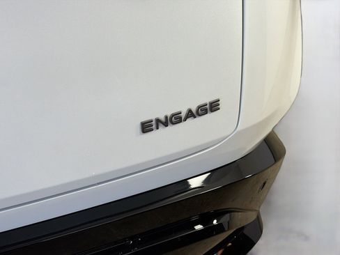 Used 2023 Nissan Ariya FWD image 30