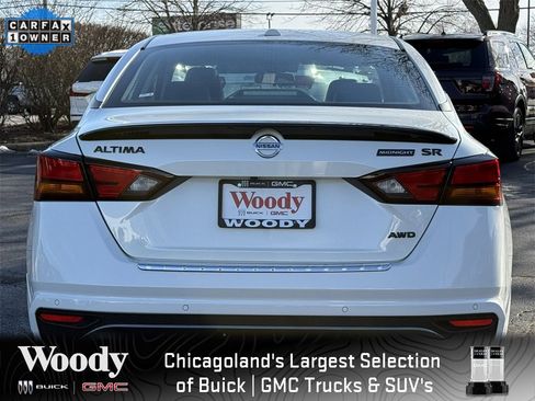 Used 2022 Nissan Altima 2.5 SR w/ Midnight Edition Package image 7