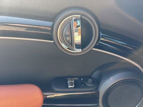Used 2023 MINI Cooper S w/ Signature Upholstery Package FWD image 20