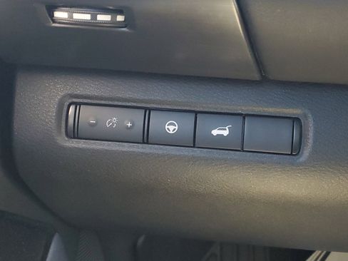 Used 2022 Nissan Pathfinder SL w/ SL Premium Package image 29