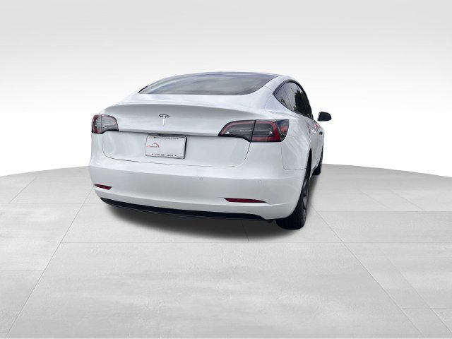 Used 2021 Tesla Model 3 Standard Range Plus RWD image 5