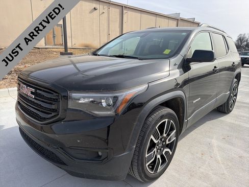 Used 2019 GMC Acadia SLT w/ Black Edition image 1