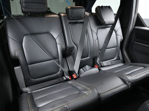 New 2025 Ford Bronco Badlands image 38