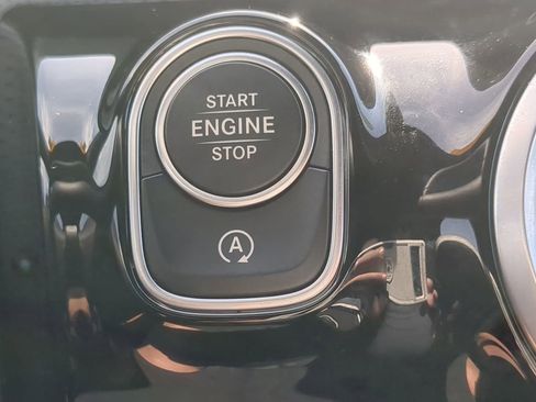 Used 2025 Mercedes-Benz CLA 250 image 14