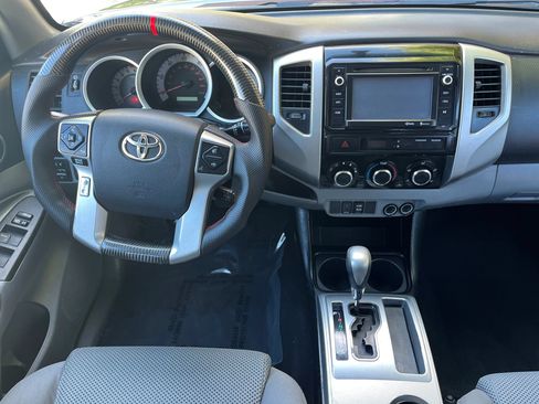 Used 2014 Toyota Tacoma PreRunner RWD image 15
